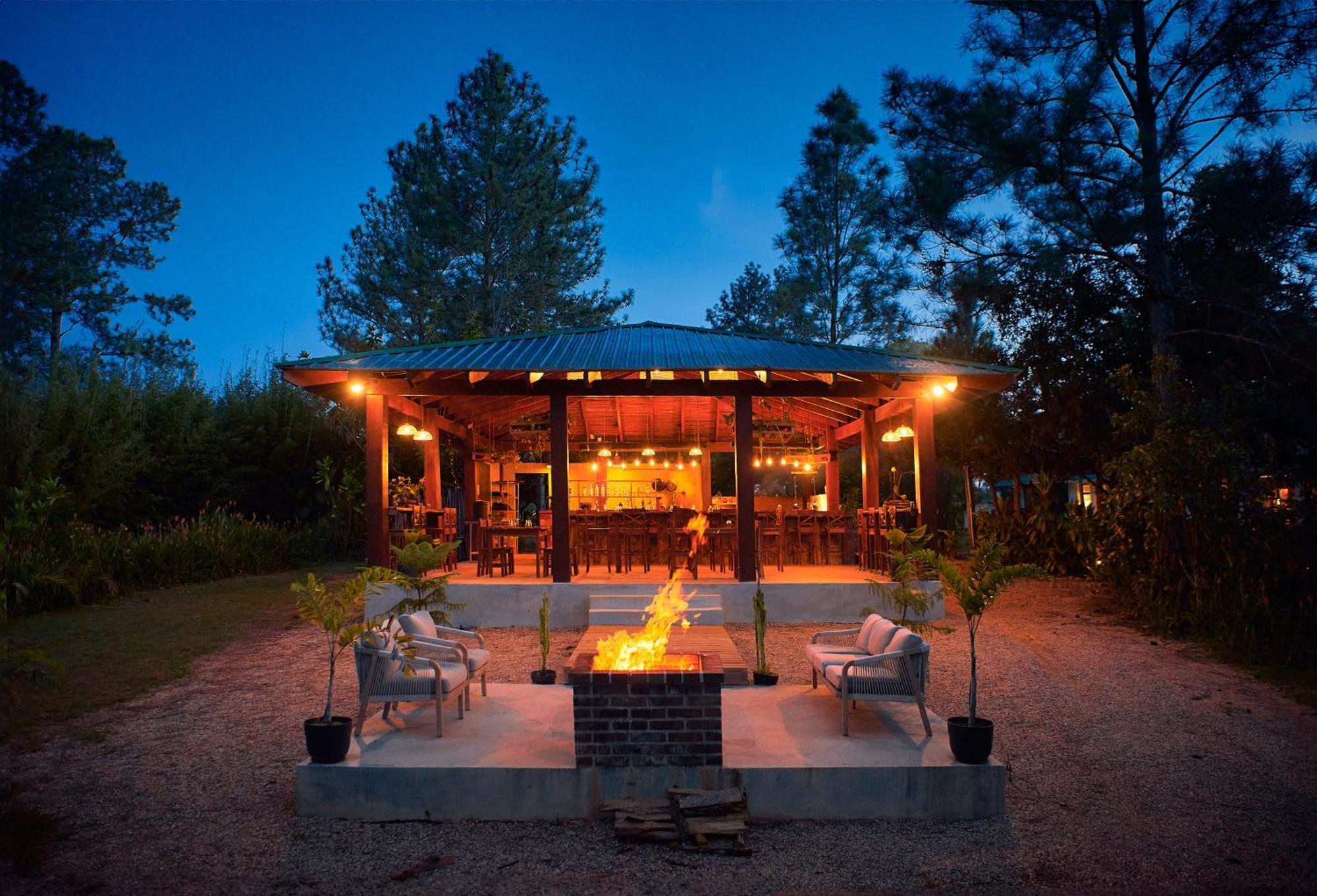 Hidden Valley Inn&Reserve Blancaneau Exterior foto